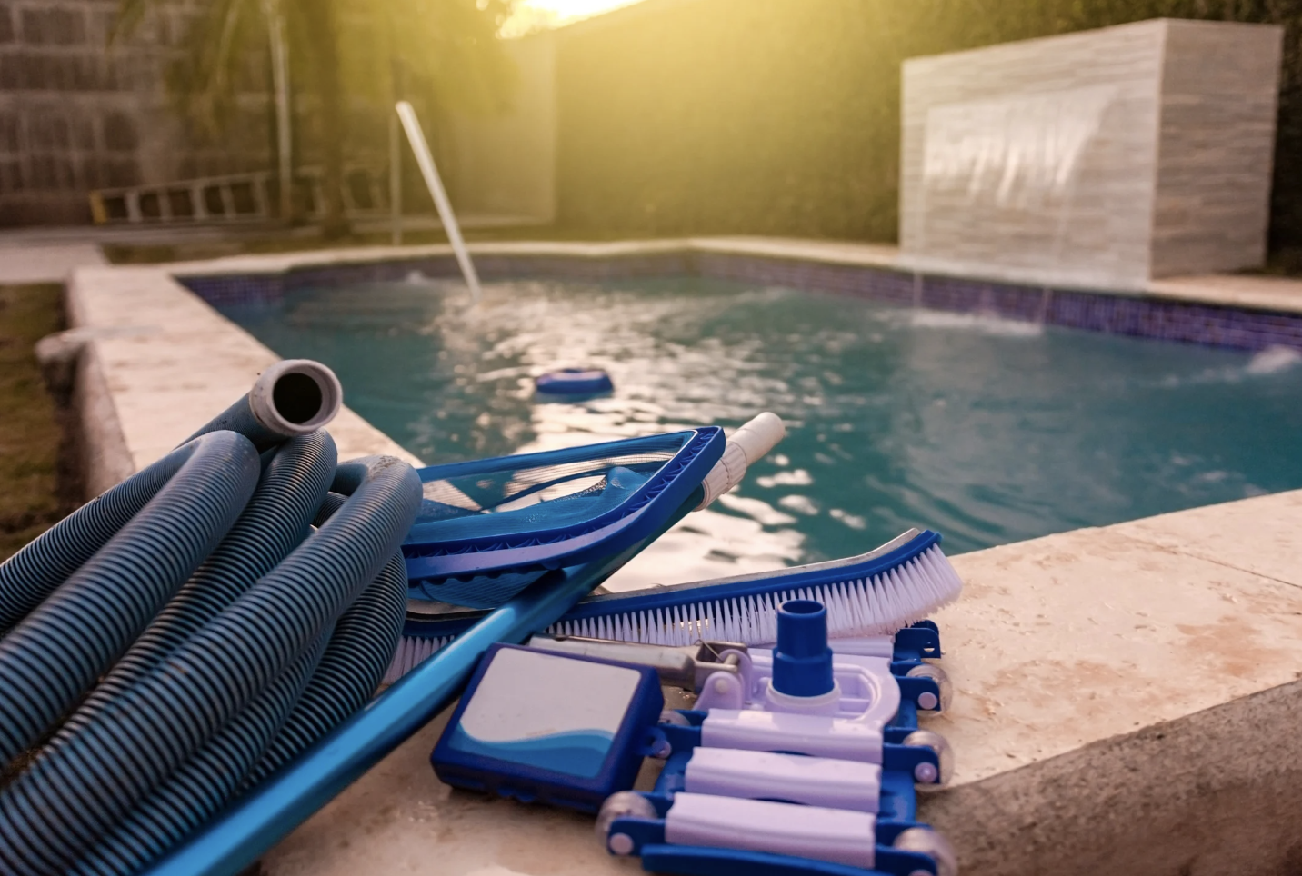 Servicios profesionales de piscinas en Alicante y alrededores